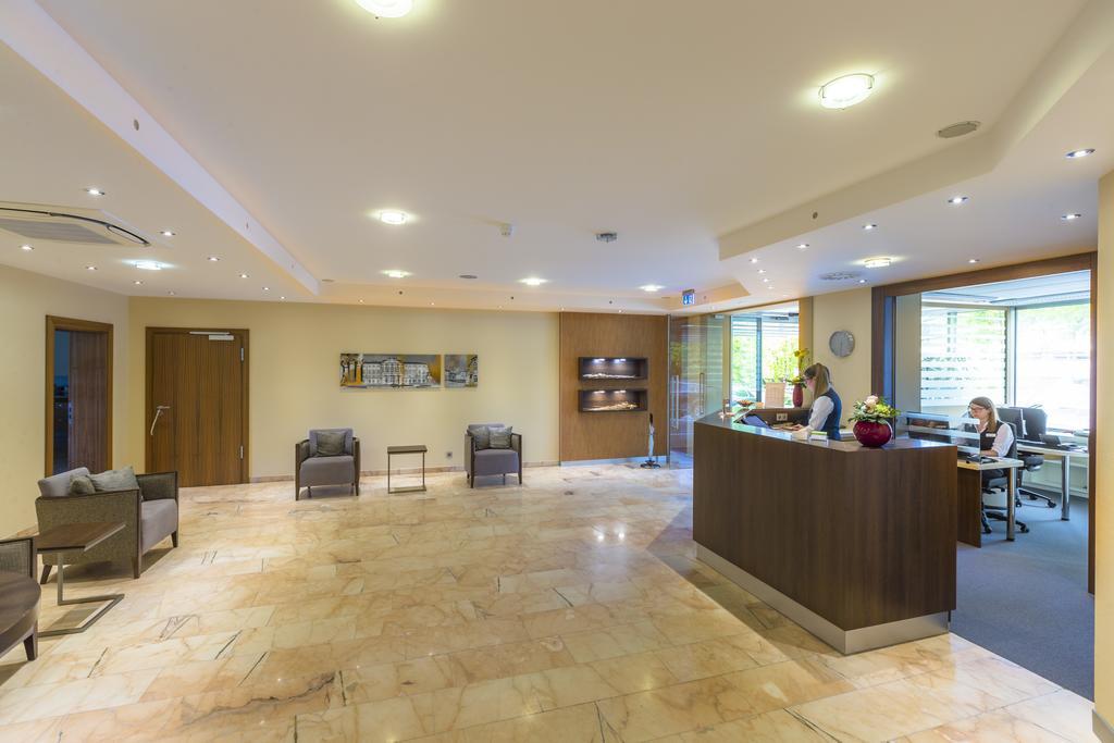 Hotel Scheffelhoehe Bruchsal Bagian luar foto