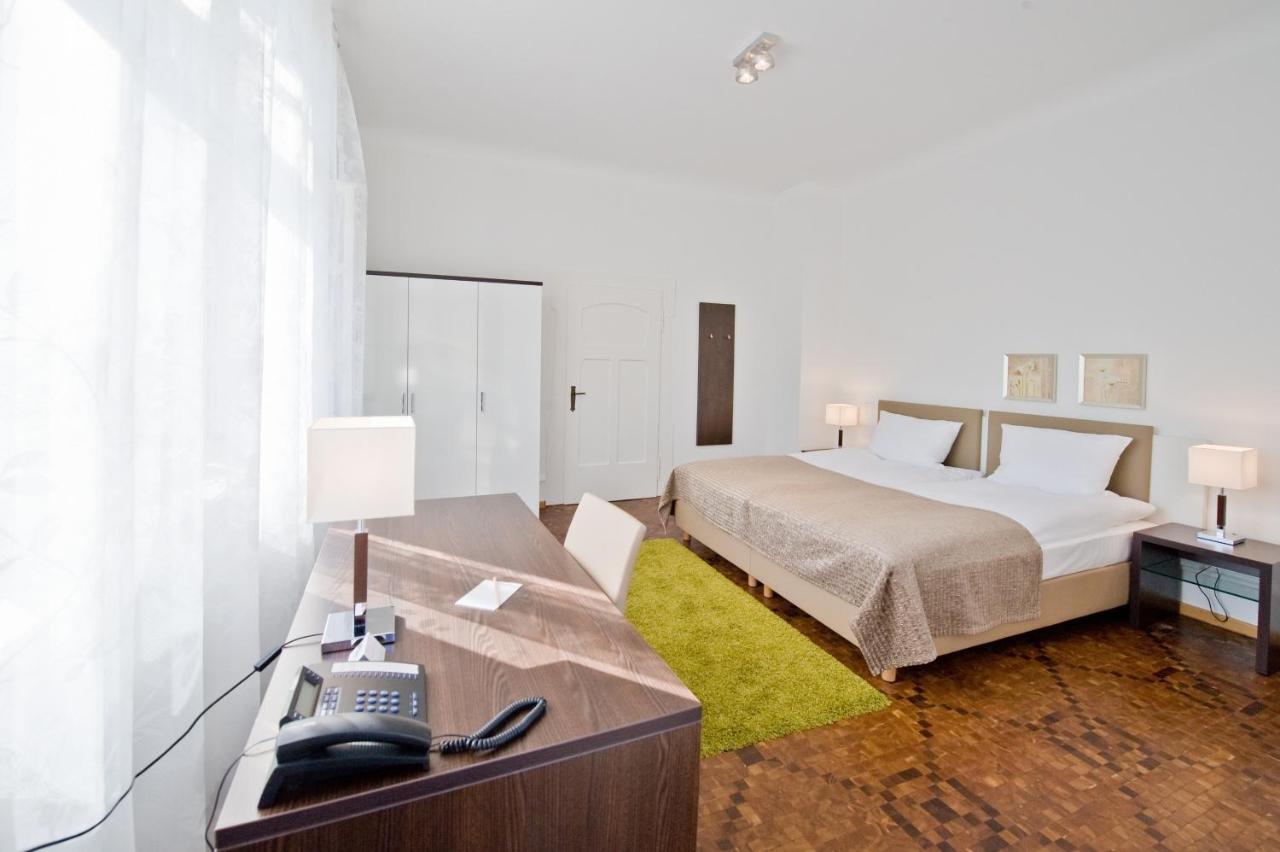 Hotel Scheffelhoehe Bruchsal Bagian luar foto